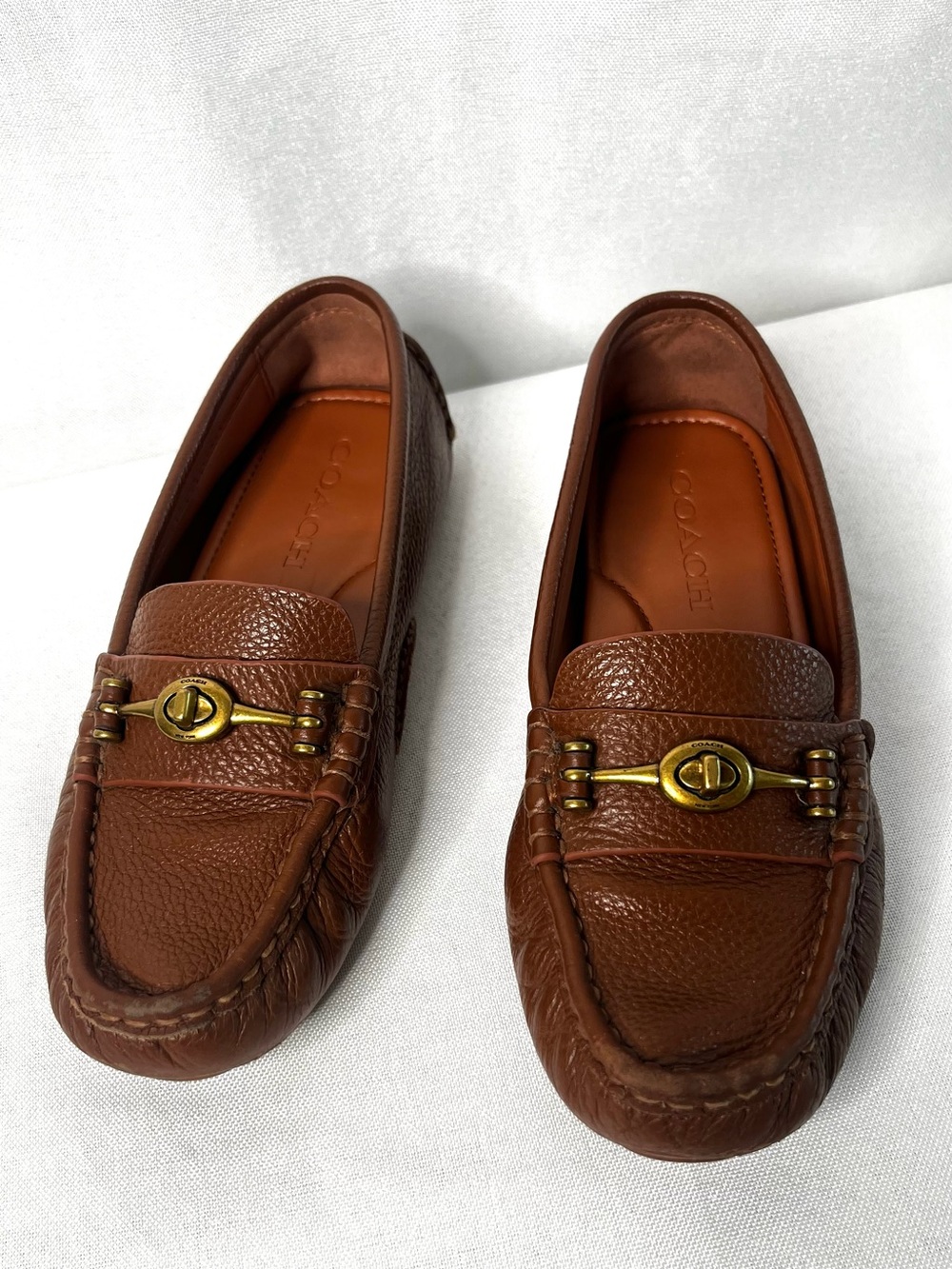Coach Brown Pebbled Leather Turnlock Driving Loafers Women’s Size 6